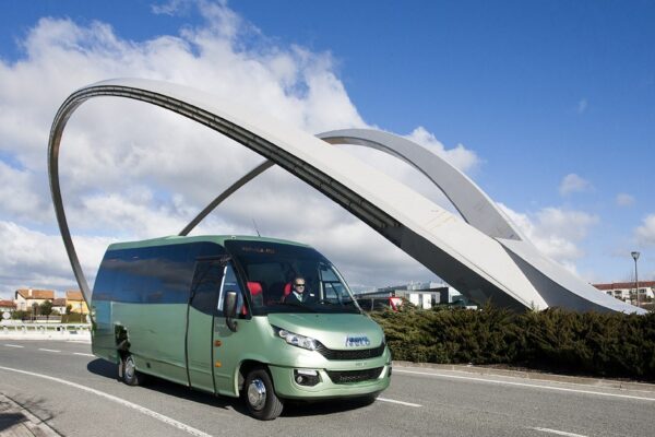 REF. IVECO INDCAR WING 28PAX+C - Autobús de segunda mano