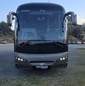 REF. 108 NEOPLAN "VIP" 55 PAX.+G+C (TITULAR) 59 PAX+C+G (OPCIONAL) - 167.000€+IVA